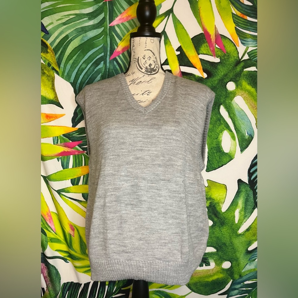 Vintage KP Knitwear L Light Grey V Neck Office Preppy Fall Winter Sweater Vest